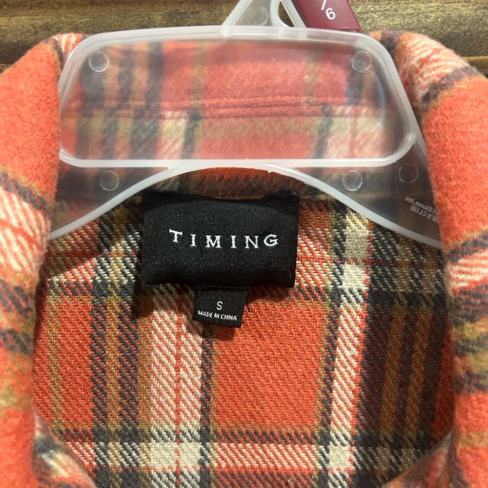 Shacket - Picture 2 of 3